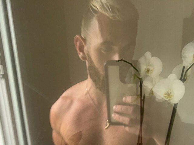 Sexyeyeblue' profilo - Immagine n°1