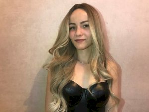 Live Sex SweetMuffi