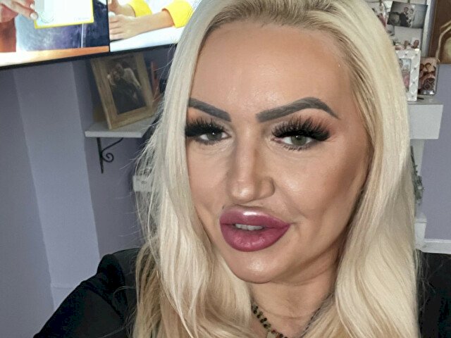 SadieLuxx's profiel - Afbeelding n°6