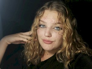 Webcam sex with SnowFlower