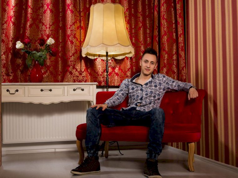 Profil de shotcumminggay - Photo n°0