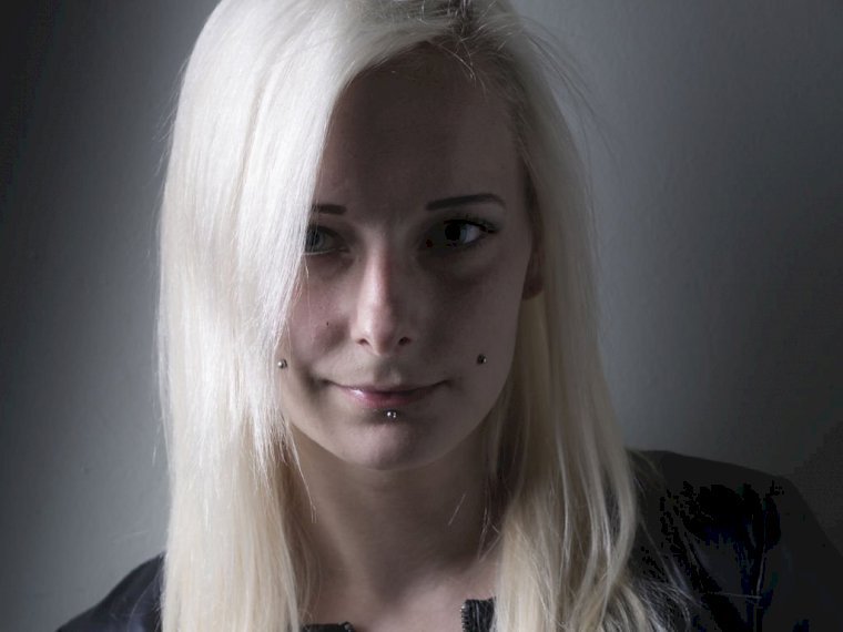 Profil de ShyBlondi - Photo n°0