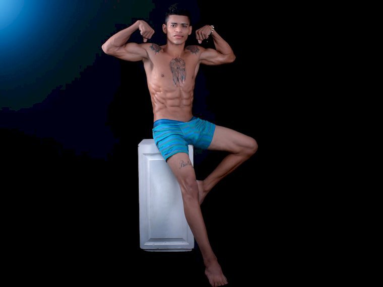 StrongGuyXXX's Profil - Bild n°0