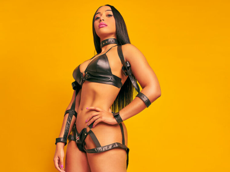 TaraSandoval's profile - Image n°0