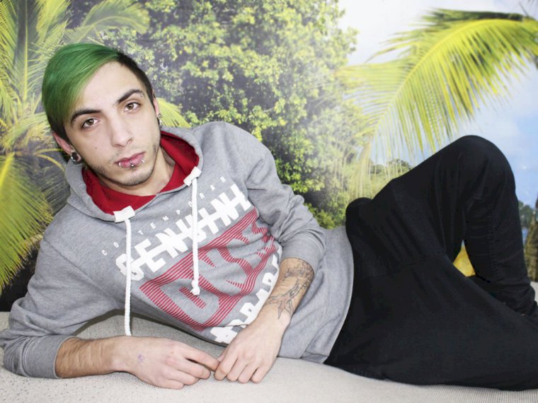 Profil de TattooedRj - Photo n°0
