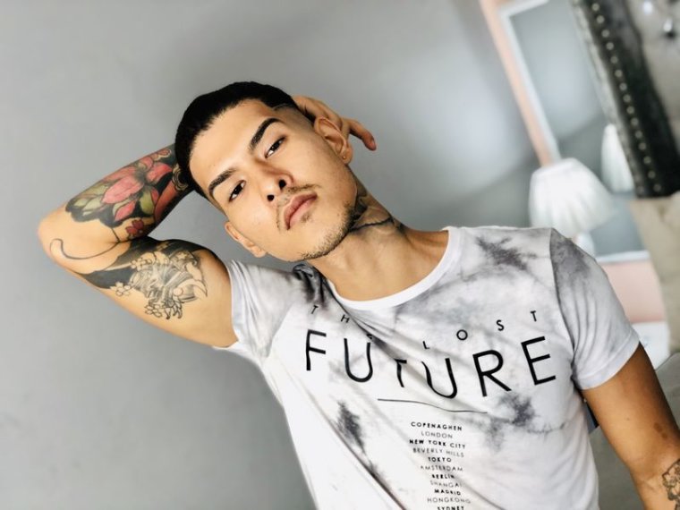 TaylorGuti's profile - Image n°0