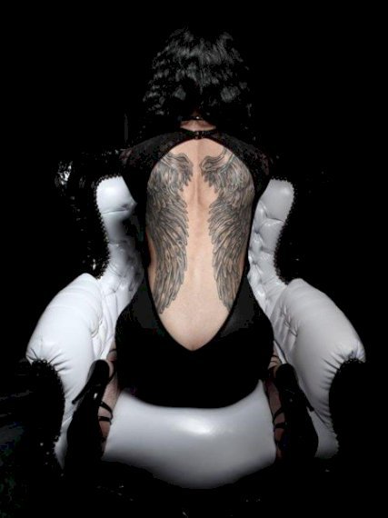 TeresaDuMore's profile - Image n°10