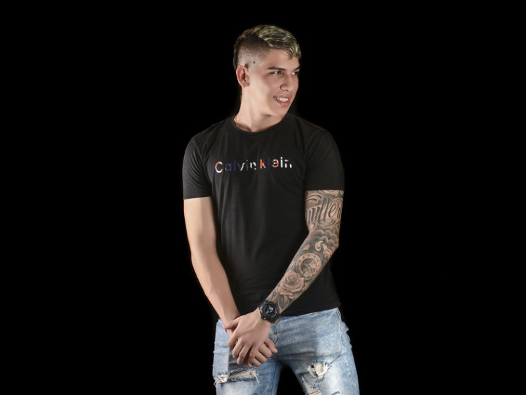 theangellatin's profile - Image n°0