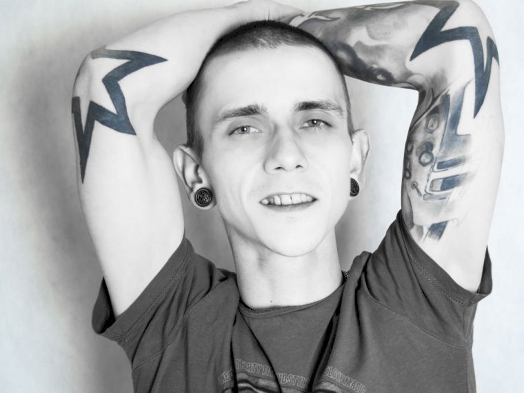 ThomasBrett's profile - Image n°0