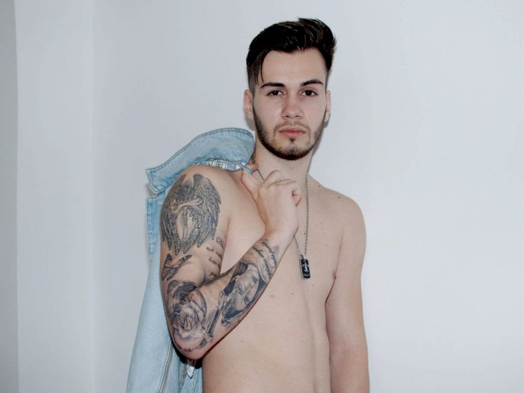 ThomasBrown's profile - Image n°1