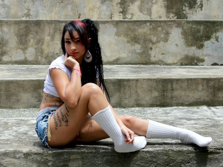 TIFANIY's profile - Image n°1