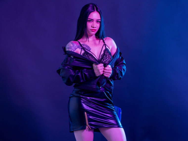 TiffanyHills's profile - Image n°0