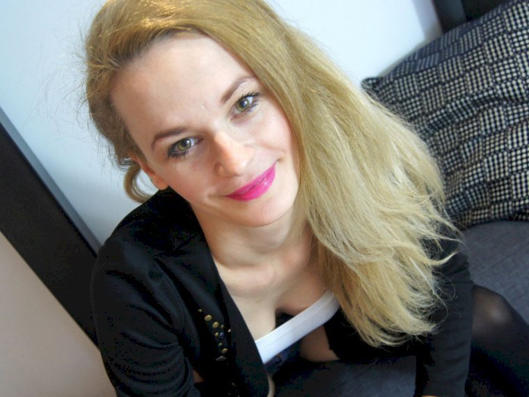 TinaaX's profile - Image n°1