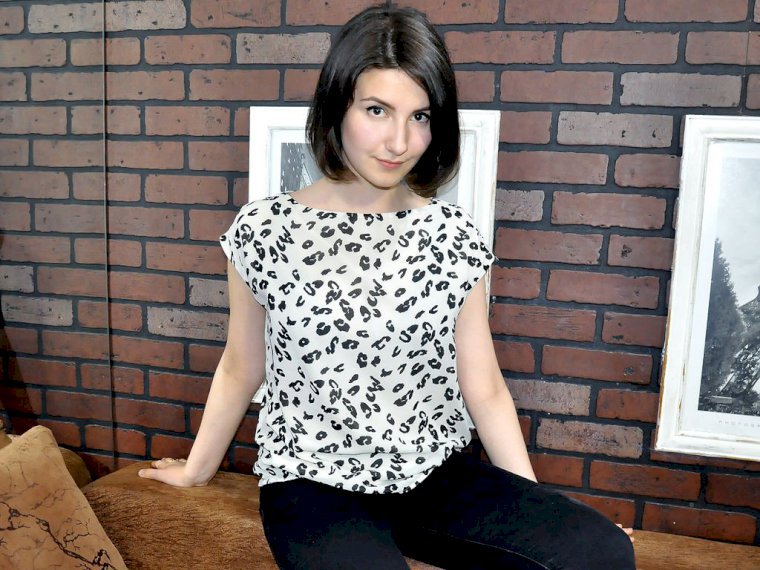 TinaFoxyy's profile - Image n°0