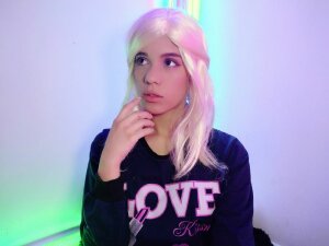 TinaHarom's Sexcam
