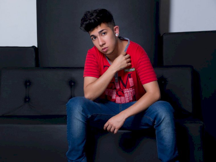 TobiasBranden's profile - Image n°0