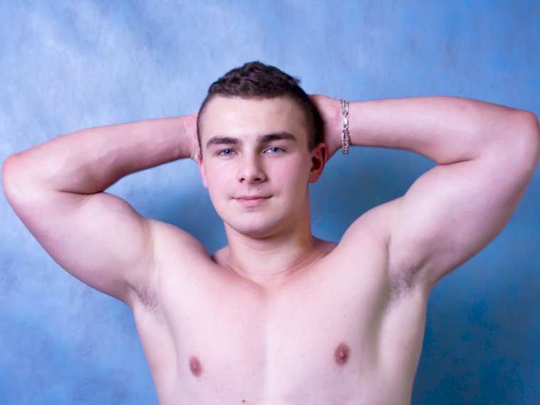 TobyMillerL's profile - Image n°0