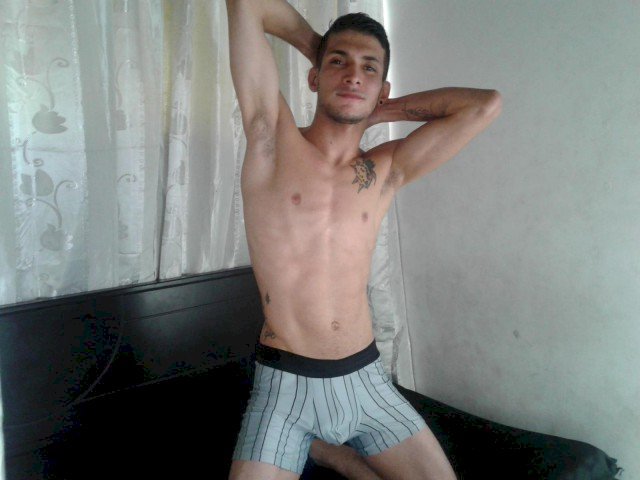 TommyCum's profile - Image n°0