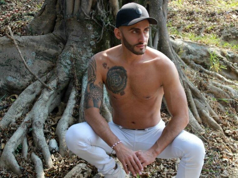 TonyLatinCock's Profil - Bild n°0