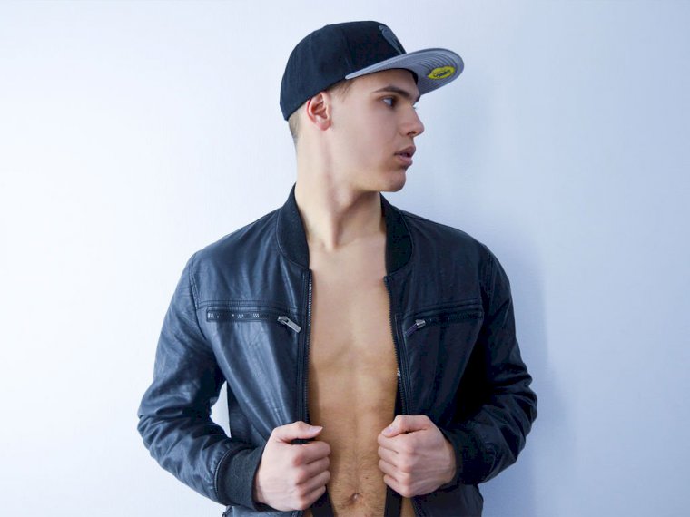 Profil de TonyLovelyBoy - Photo n°0