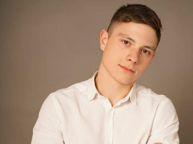 TravisLight's profile - Image n°0