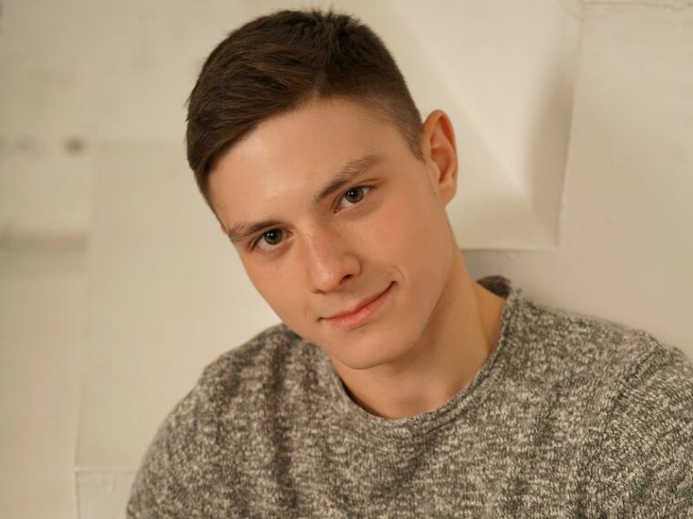 TravisLightX's profile - Image n°0