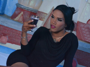 Tsgirlblackhot's Sexcam
