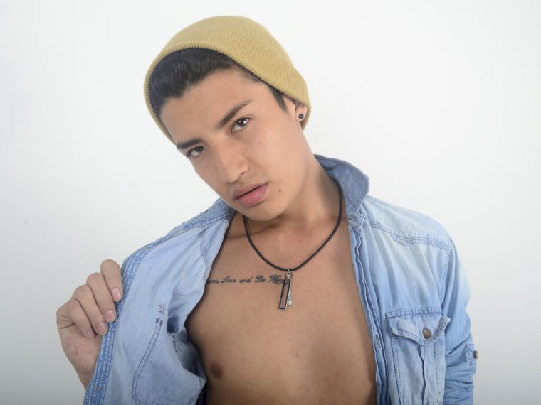 tylerhotx's profile - Image n°0