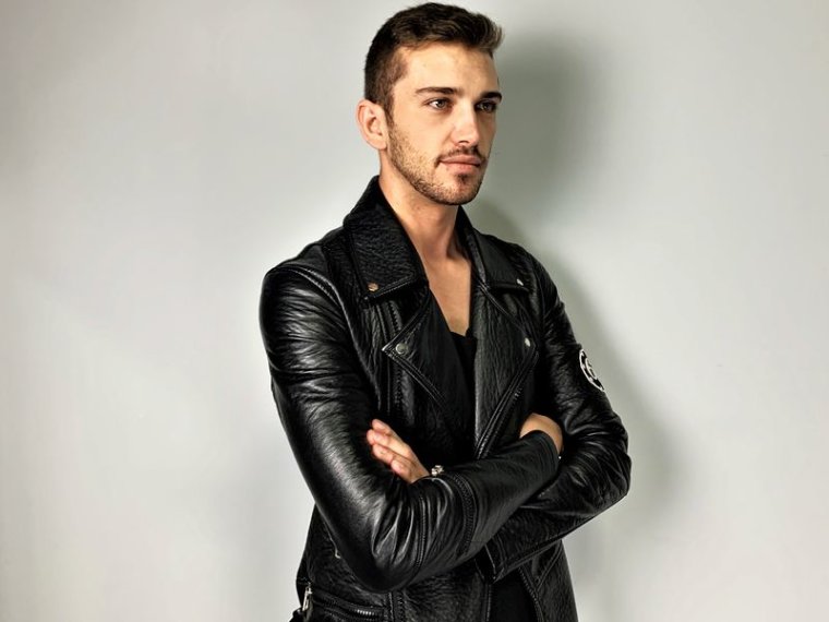Profil de TylerReyes - Photo n°0