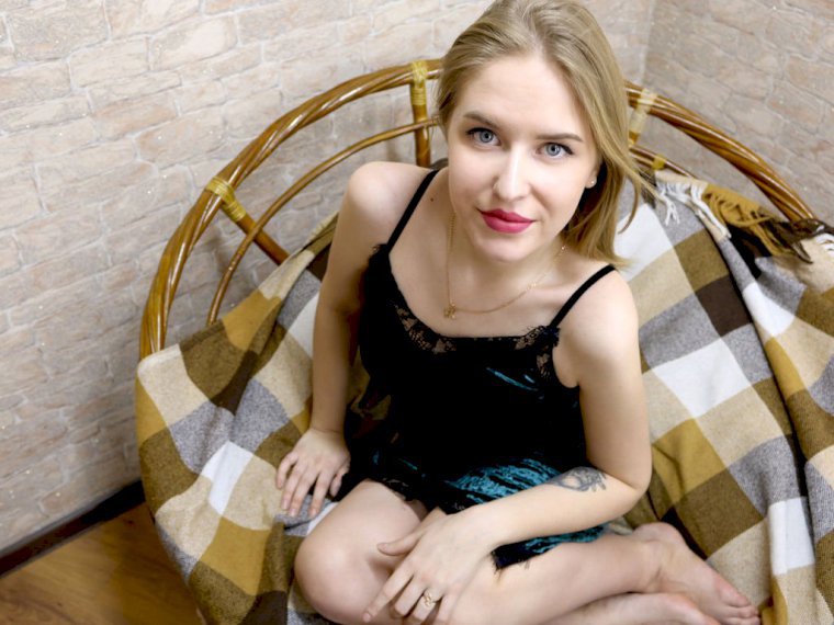 UrBlondieLADY' profilo - Immagine n°1