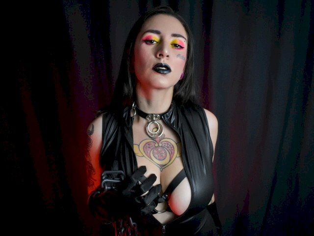 VeroBronx's profile - Image n°3