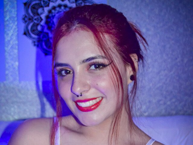 VioletaLewis's profile - Image n°3