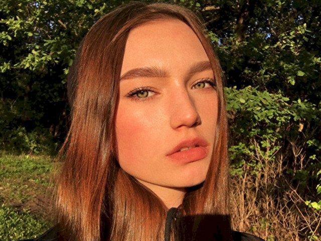violettt's profile - Image n°0