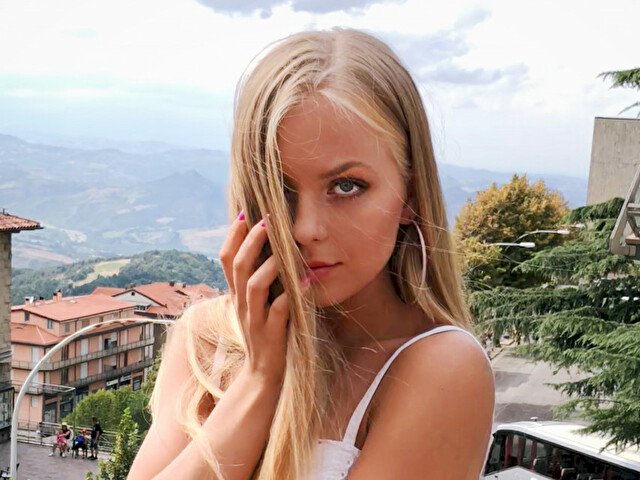 ValBlonde's profile - Image n°0