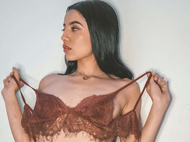 VioletJones's profile - Image n°3