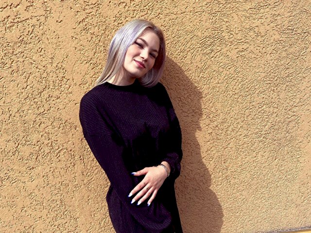 VanessaLu's profile - Image n°0
