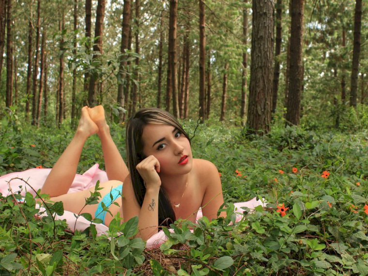Valheriasweet's profile - Image n°0
