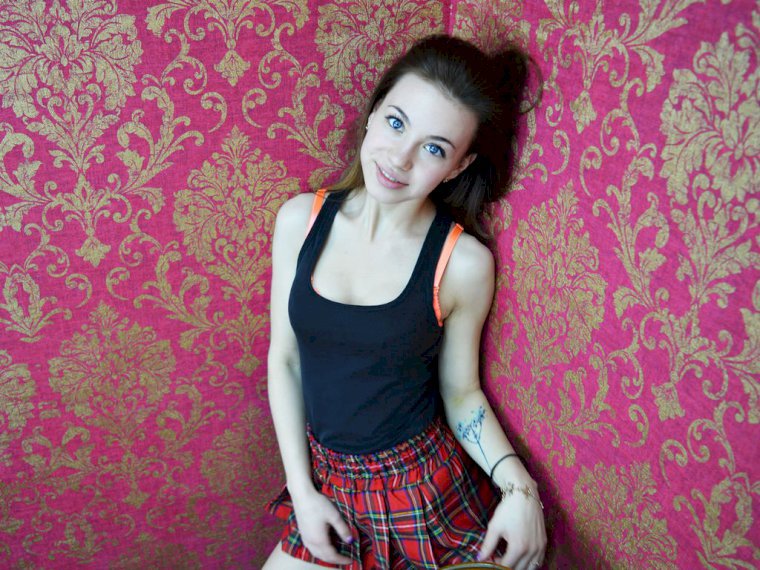 VedaMarie's profile - Image n°1