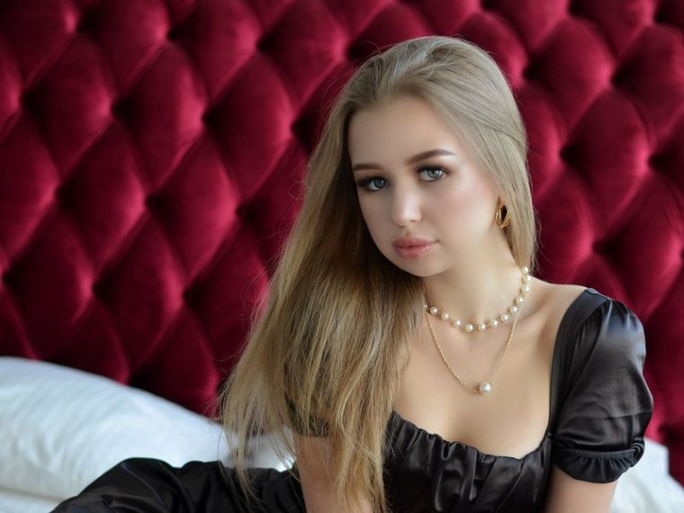 VeneraRose's profile - Image n°0