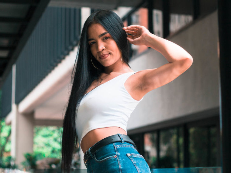 VeronicaLoch's profile - Image n°0