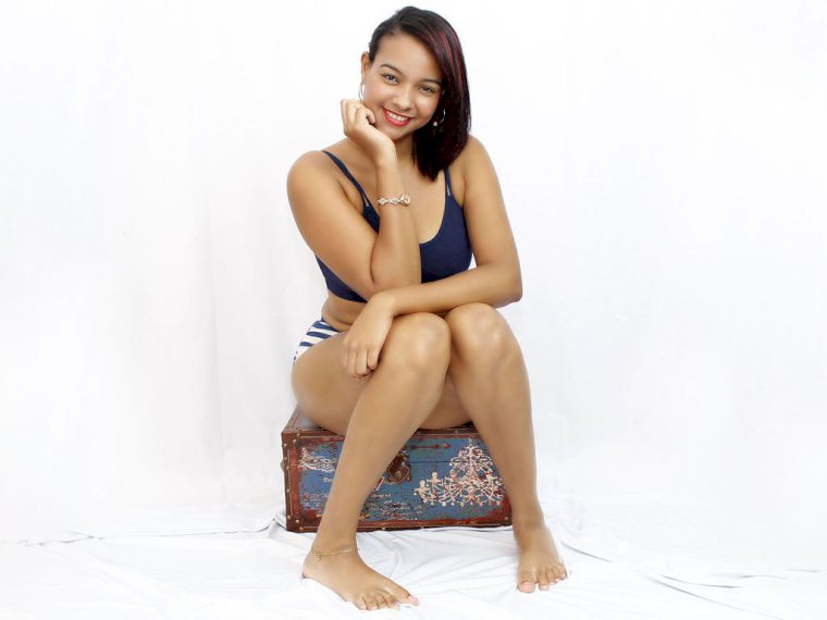VickiAdam's profile - Image n°0