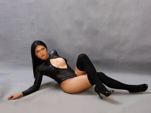 VOLUPTUOUSmara's Sexcam