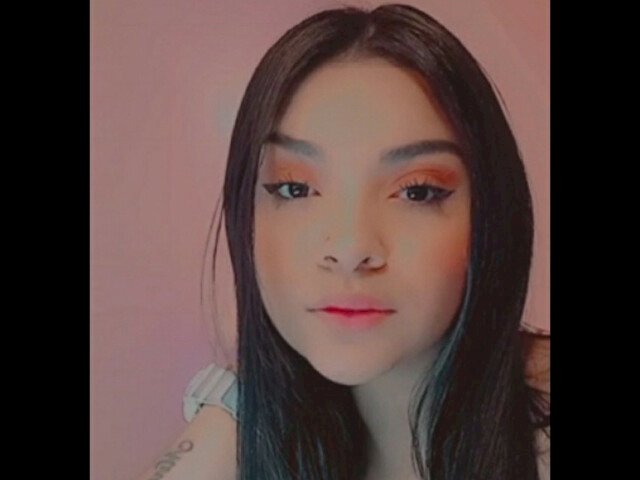 Winifred's profile - Image n°0