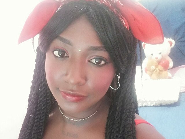 WhitneyGrey's profile - Image n°3