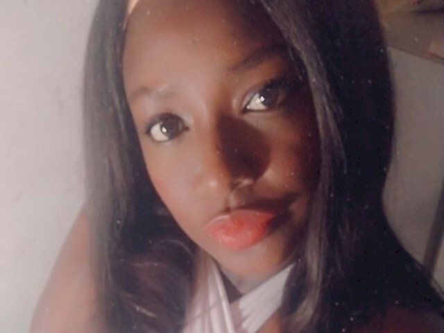 WhitneyGrey's profile - Image n°4