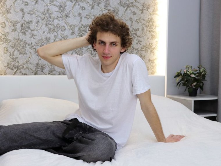 WilliamMartinez's profile - Image n°0