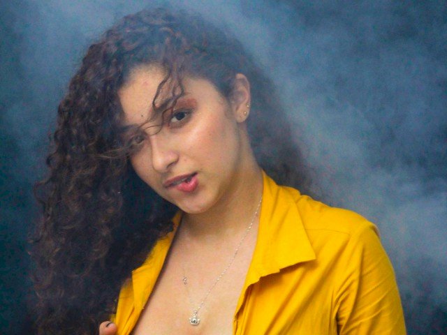 ximenabronw's profile - Image n°1
