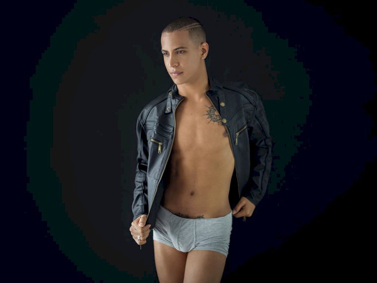 XINCHBOYLATINX's profile - Image n°1