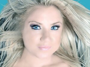 Xtina1's Sexcam