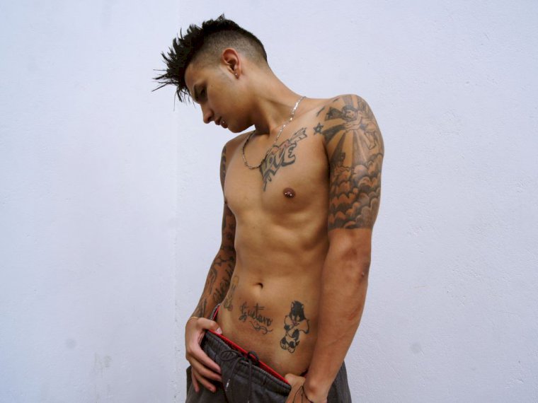 YESIDLeighh's profile - Image n°0